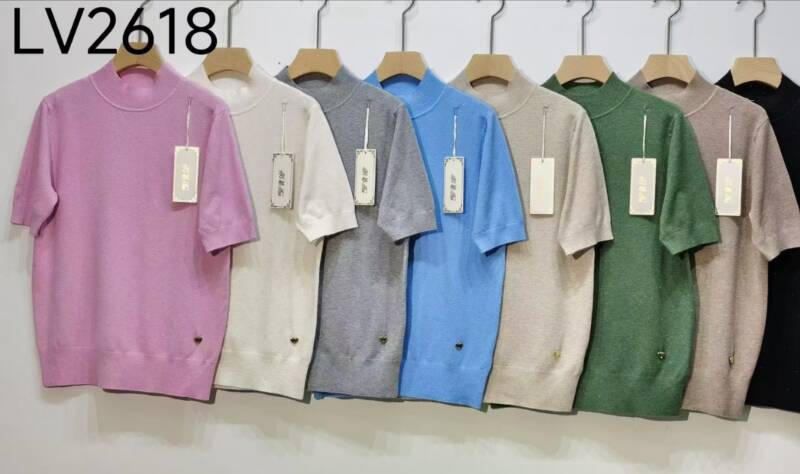 Swetry damskie Roz M/L-L/XL. Mix kolor. Paczka 8 szt